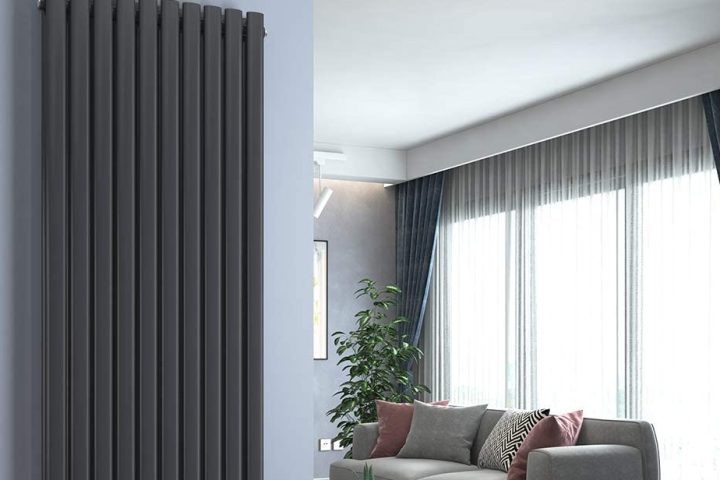 How does water travel through a modern column radiator?